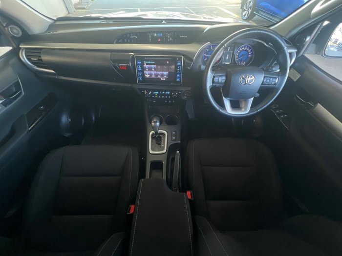 2015 Toyota Hilux SR5
