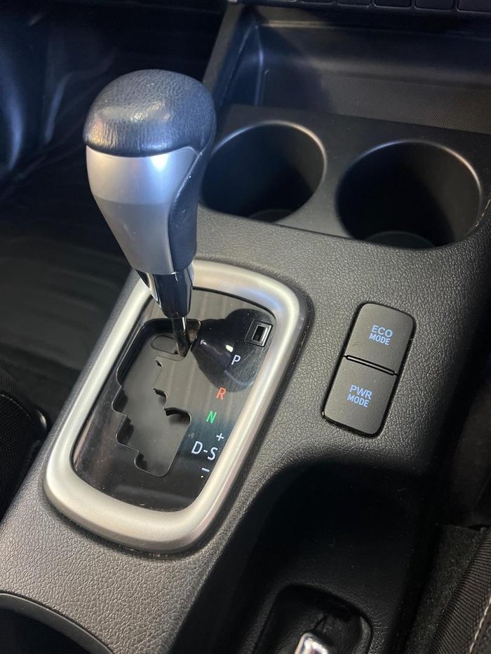 2015 Toyota Hilux SR5