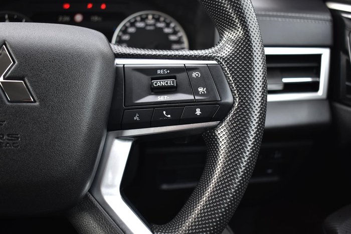 2024 Mitsubishi Outlander ES ZM MY24 White