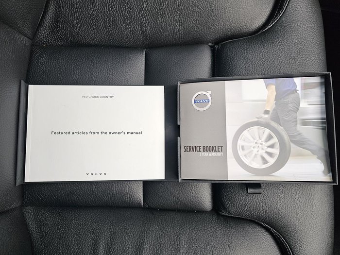 2021 Volvo V60 Cross Country B5 MY22 AWD White