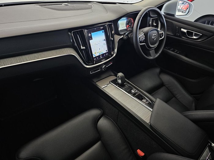 2021 Volvo V60 Cross Country B5 MY22 AWD White