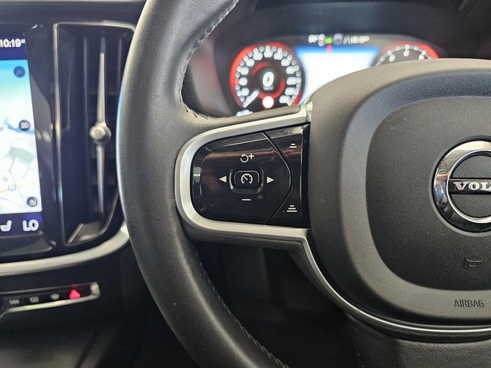 2021 Volvo V60 Cross Country B5 MY22 AWD White