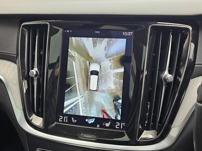 2021 Volvo V60 Cross Country B5 MY22 AWD White
