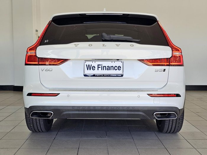2021 Volvo V60 Cross Country B5 MY22 AWD White
