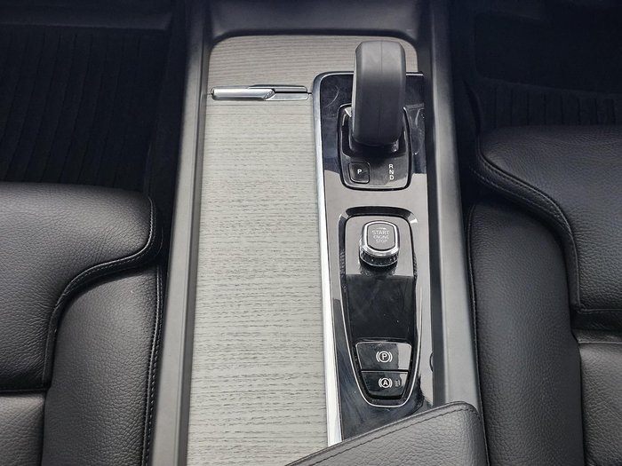 2021 Volvo V60 Cross Country B5 MY22 AWD White