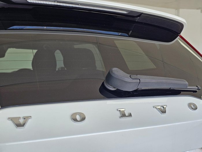 2021 Volvo V60 Cross Country B5 MY22 AWD White