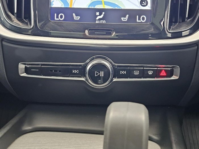 2021 Volvo V60 Cross Country B5 MY22 AWD White