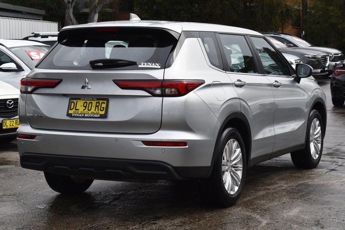 2024 Mitsubishi Outlander ES ZM MY24 Sterling Silver