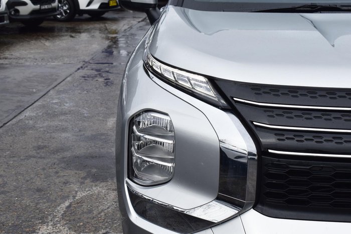 2024 Mitsubishi Outlander ES ZM MY24 Sterling Silver