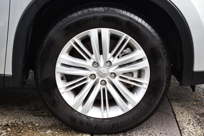 2024 Mitsubishi Outlander ES ZM MY24 Sterling Silver