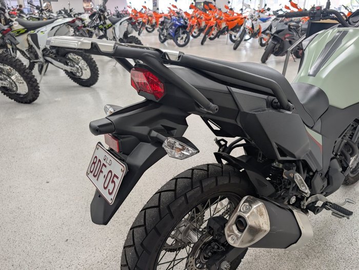 2023 Kawasaki VERSYS-X 300 SE Black
