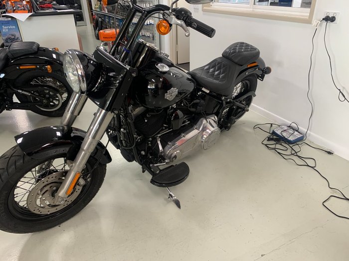 2014 Harley-davidson FLS SOFTAIL SLIM Black