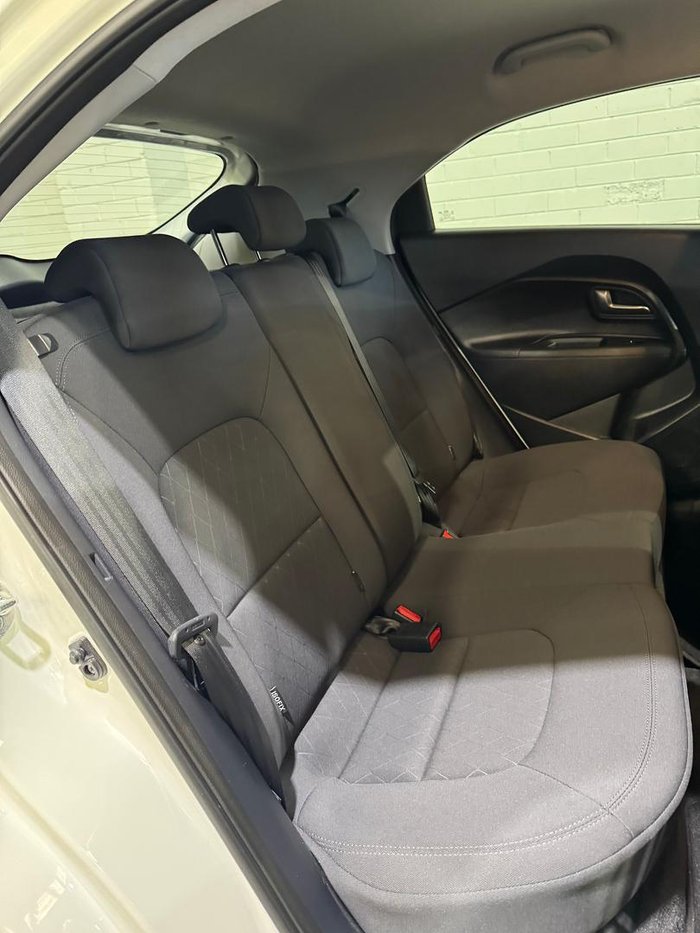 2016 Kia Rio S UB MY16 Clear White