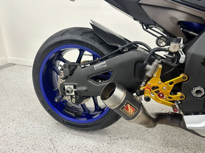 2016 YAMAHA YZF-R1 Blue