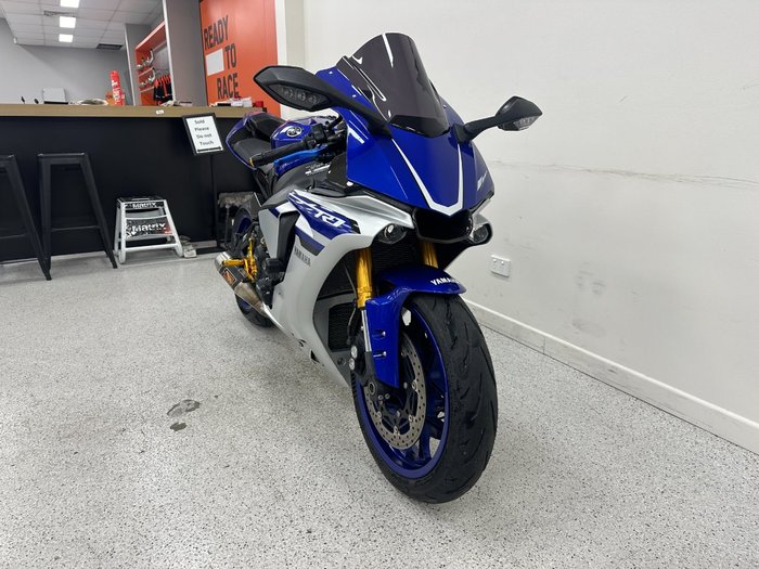 2016 YAMAHA YZF-R1 Blue