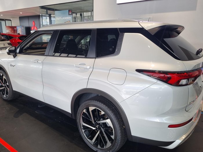 2025 Mitsubishi Outlander PHEV Aspire