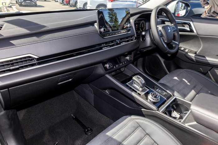 2025 Mitsubishi Outlander PHEV Aspire