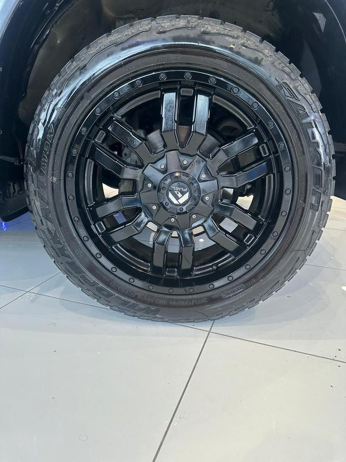 2020 Toyota Hilux SR5