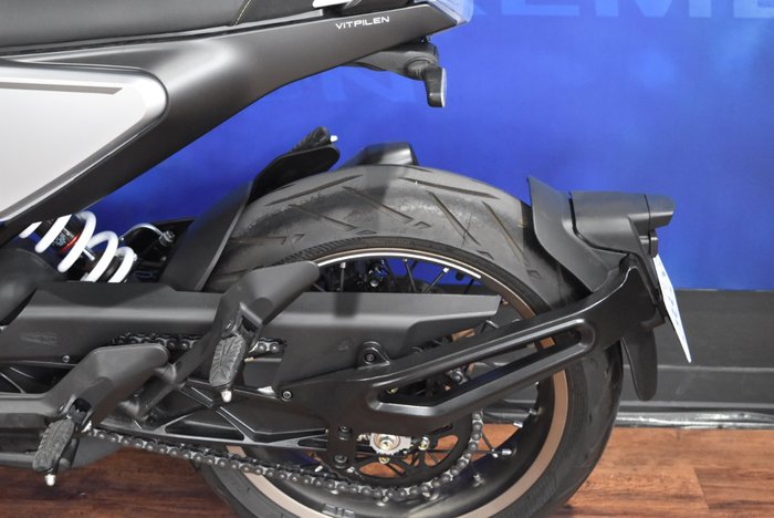 2022 Husqvarna VITPILEN 401 Chrome / Silver