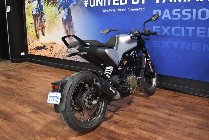 2022 Husqvarna VITPILEN 401 Chrome / Silver