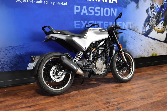 2022 Husqvarna VITPILEN 401 Chrome / Silver