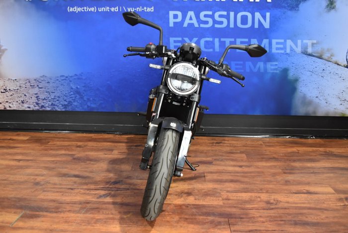 2022 Husqvarna VITPILEN 401 Chrome / Silver