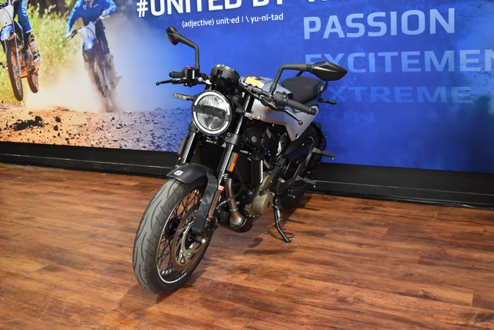 2022 Husqvarna VITPILEN 401 Chrome / Silver