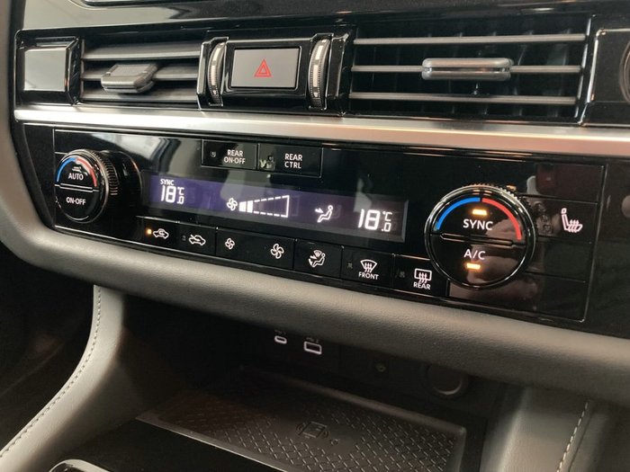 2024 Nissan PATHFINDER TI