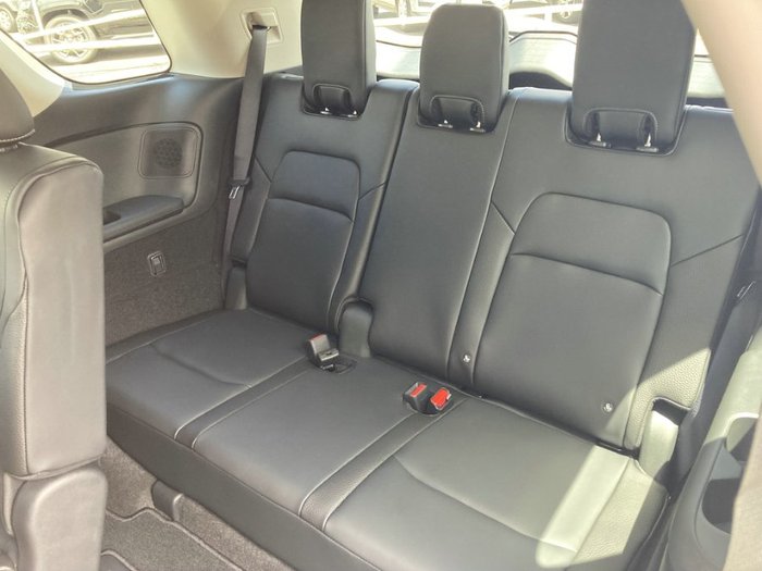 2024 Nissan PATHFINDER TI
