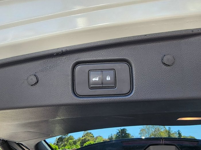 2024 Nissan PATHFINDER TI