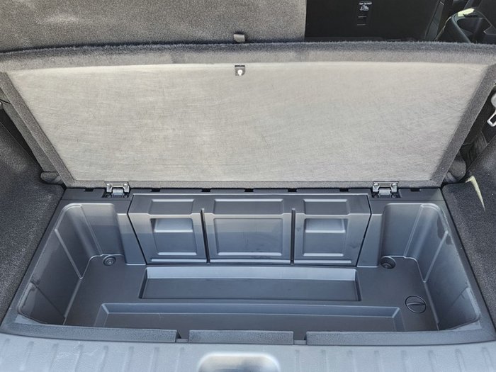 2024 Nissan PATHFINDER TI