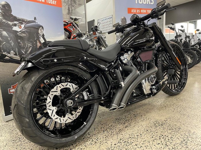 2025 Harley-Davidson Breakout 117 (FXBR) Softail Black