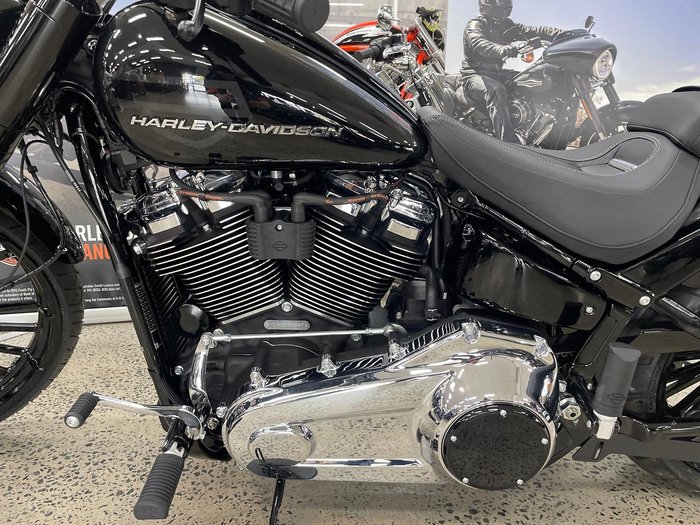 2025 Harley-Davidson Breakout 117 (FXBR) Softail Black
