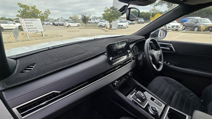 2023 Mitsubishi Outlander LS Black Edition