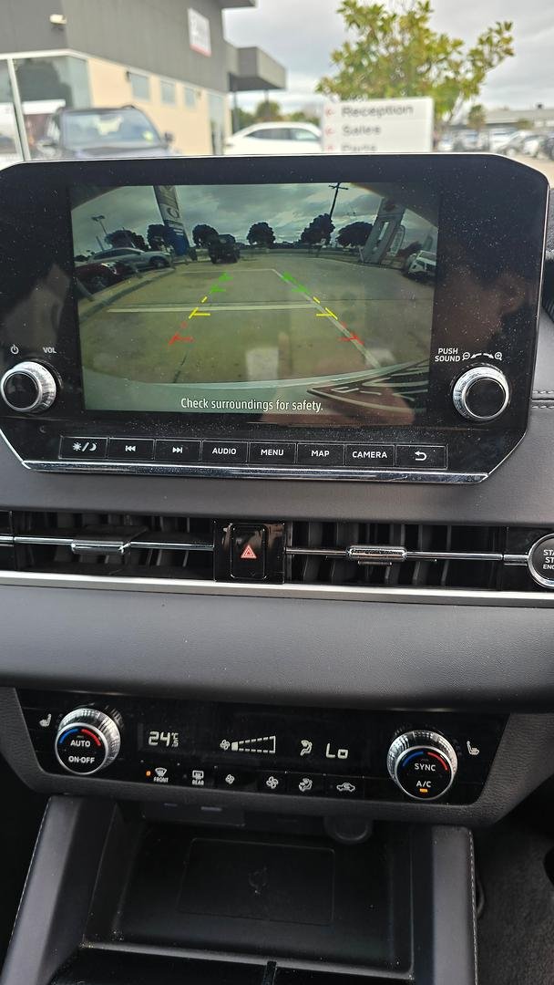 2023 Mitsubishi Outlander LS Black Edition