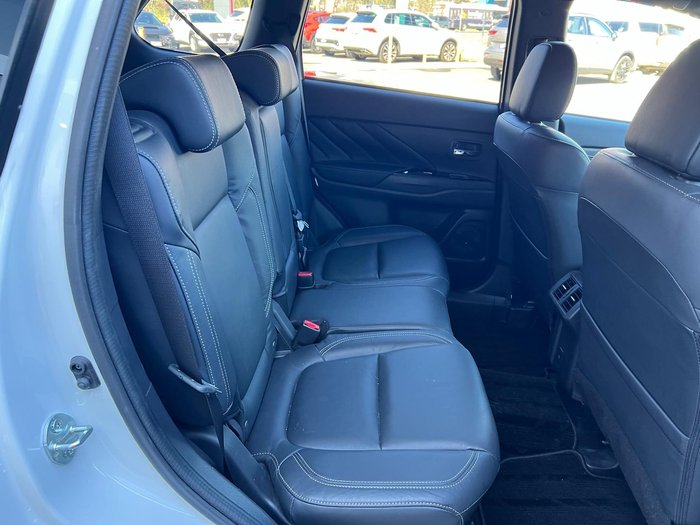 2021 Mitsubishi Outlander PHEV Exceed