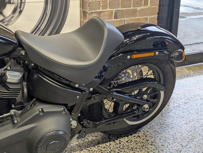 2019 Harley-Davidson Street Bob 107 (FXBB) Softail Black