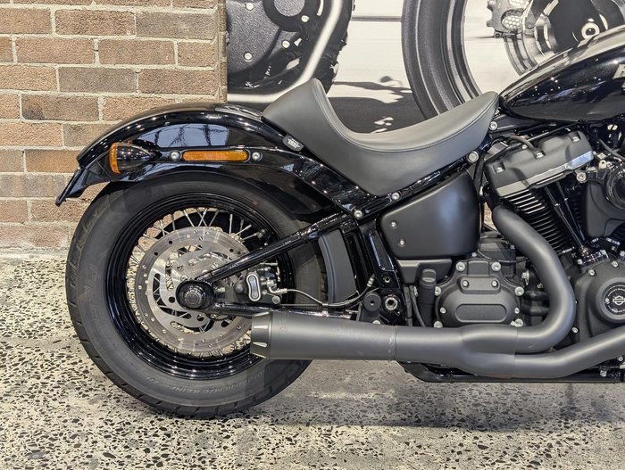 2019 Harley-Davidson Street Bob 107 (FXBB) Softail Black