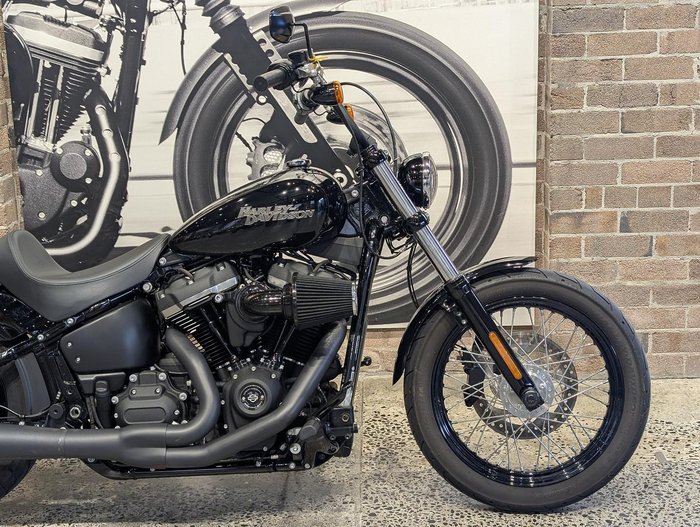 2019 Harley-Davidson Street Bob 107 (FXBB) Softail Black