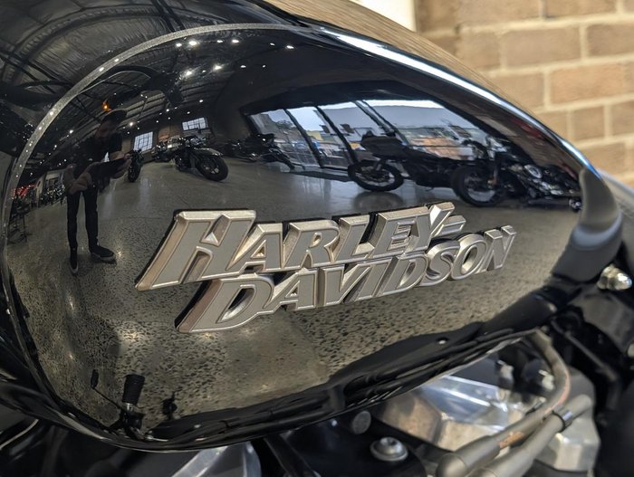 2019 Harley-Davidson Street Bob 107 (FXBB) Softail Black