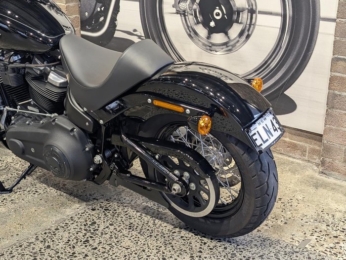 2019 Harley-Davidson Street Bob 107 (FXBB) Softail Black