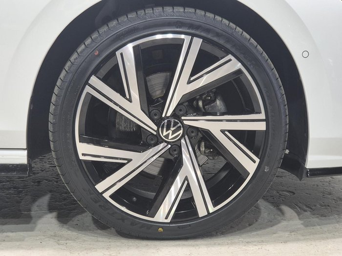 2023 Volkswagen Golf 110TSI R-Line 8 MY23 Pure White