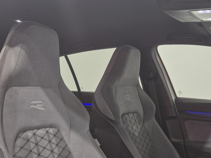 2023 Volkswagen Golf 110TSI R-Line 8 MY23 Pure White