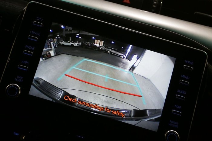 2022 Toyota Hilux SR5