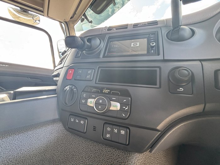 2023 DAF FT CF450