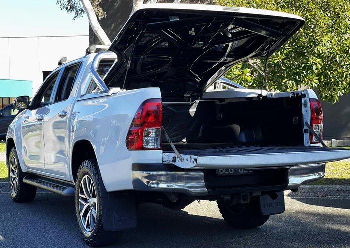 2015 Toyota Hilux SR5 GUN126R 4X4 Dual Range Crystal Pearl