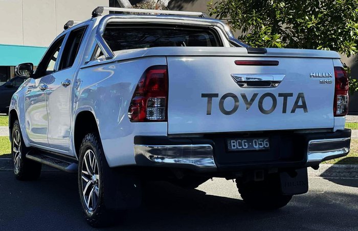 2015 Toyota Hilux SR5 GUN126R 4X4 Dual Range Crystal Pearl