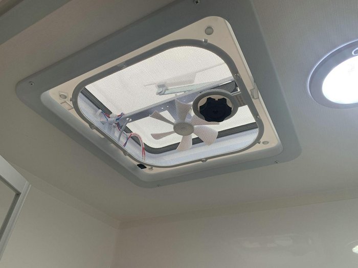 2025 Supreme 1560_C_K1e3_S Territory Hybrid 15'6