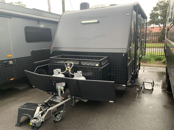 2025 Supreme 1560_C_K1e3_S Territory Hybrid 15'6