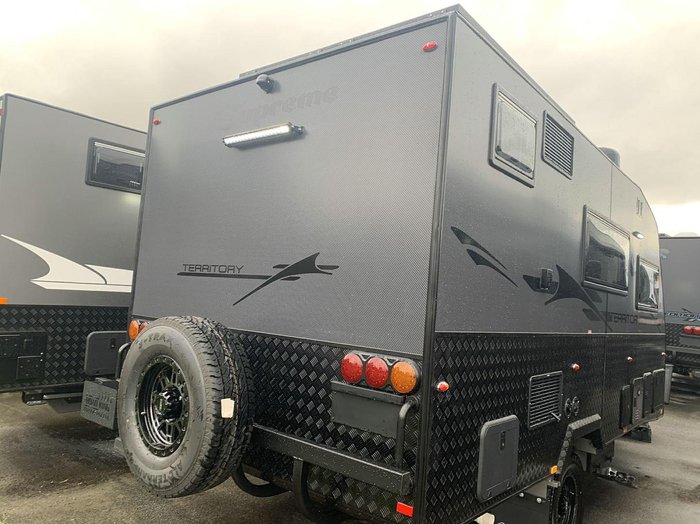 2025 Supreme 1560_C_K1e3_S Territory Hybrid 15'6